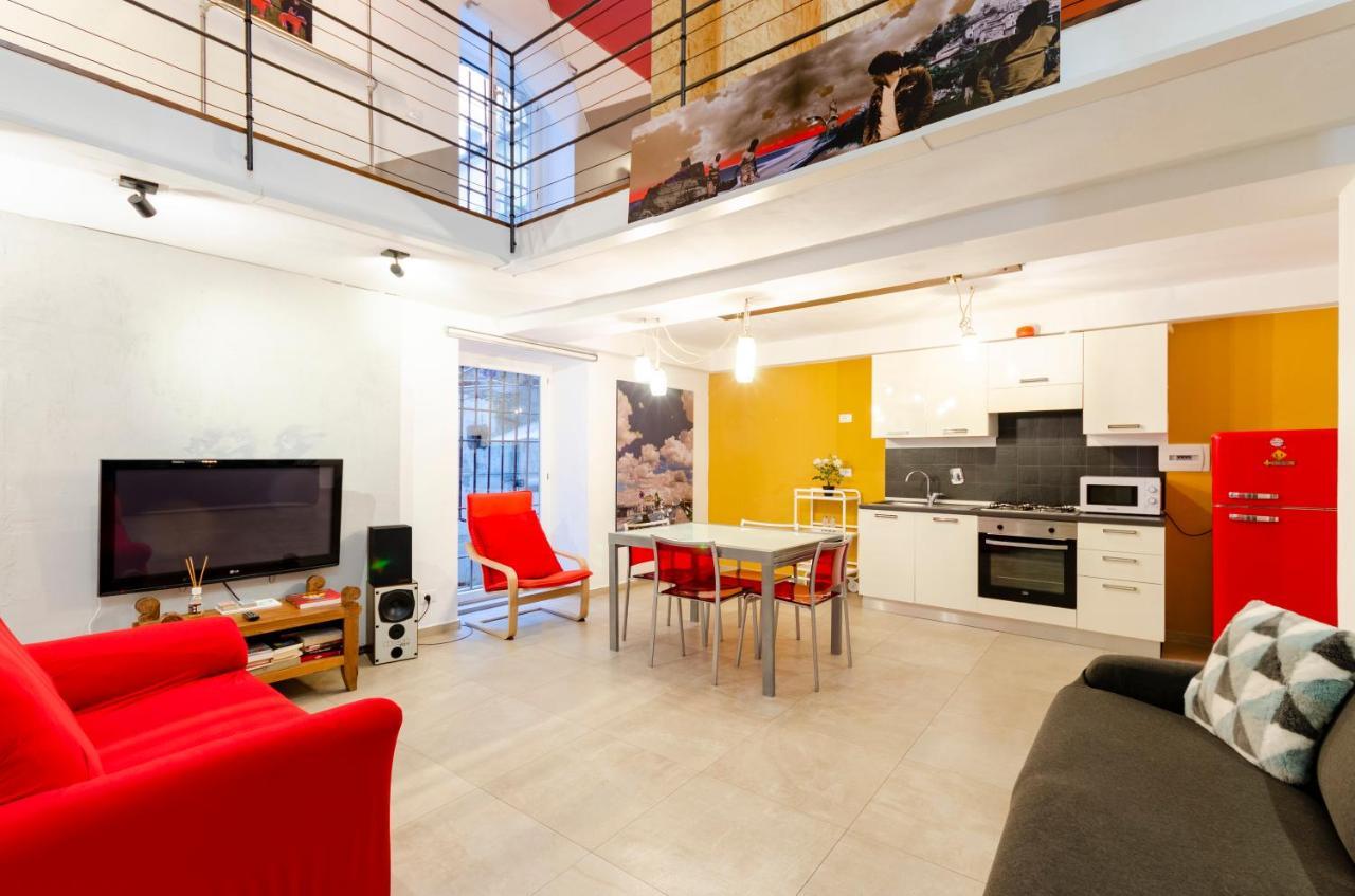 Joivy Vibrant Open-Plan Apt For 6 In Historic Centre Appartement Genua Buitenkant foto