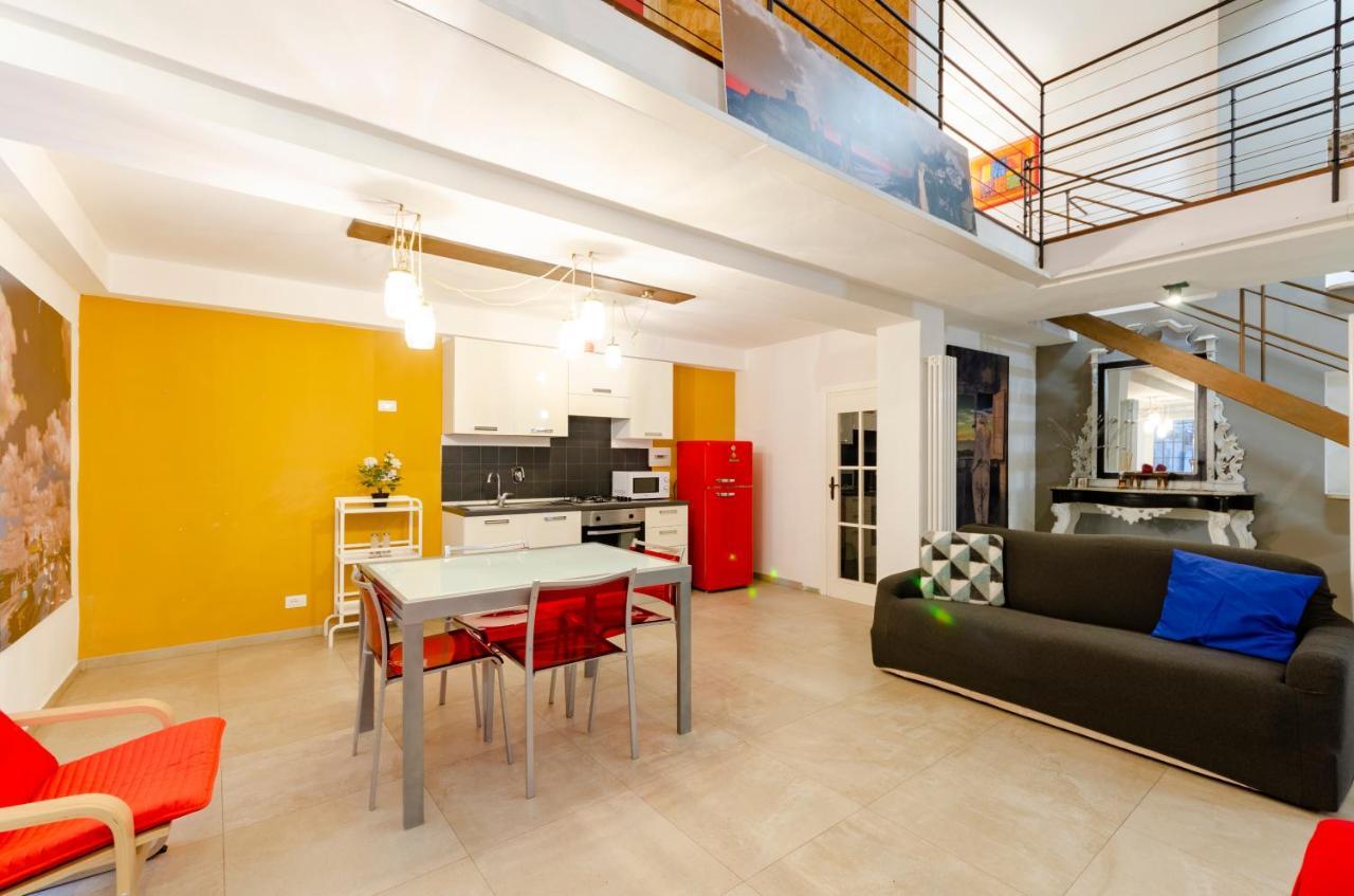 Joivy Vibrant Open-Plan Apt For 6 In Historic Centre Appartement Genua Buitenkant foto