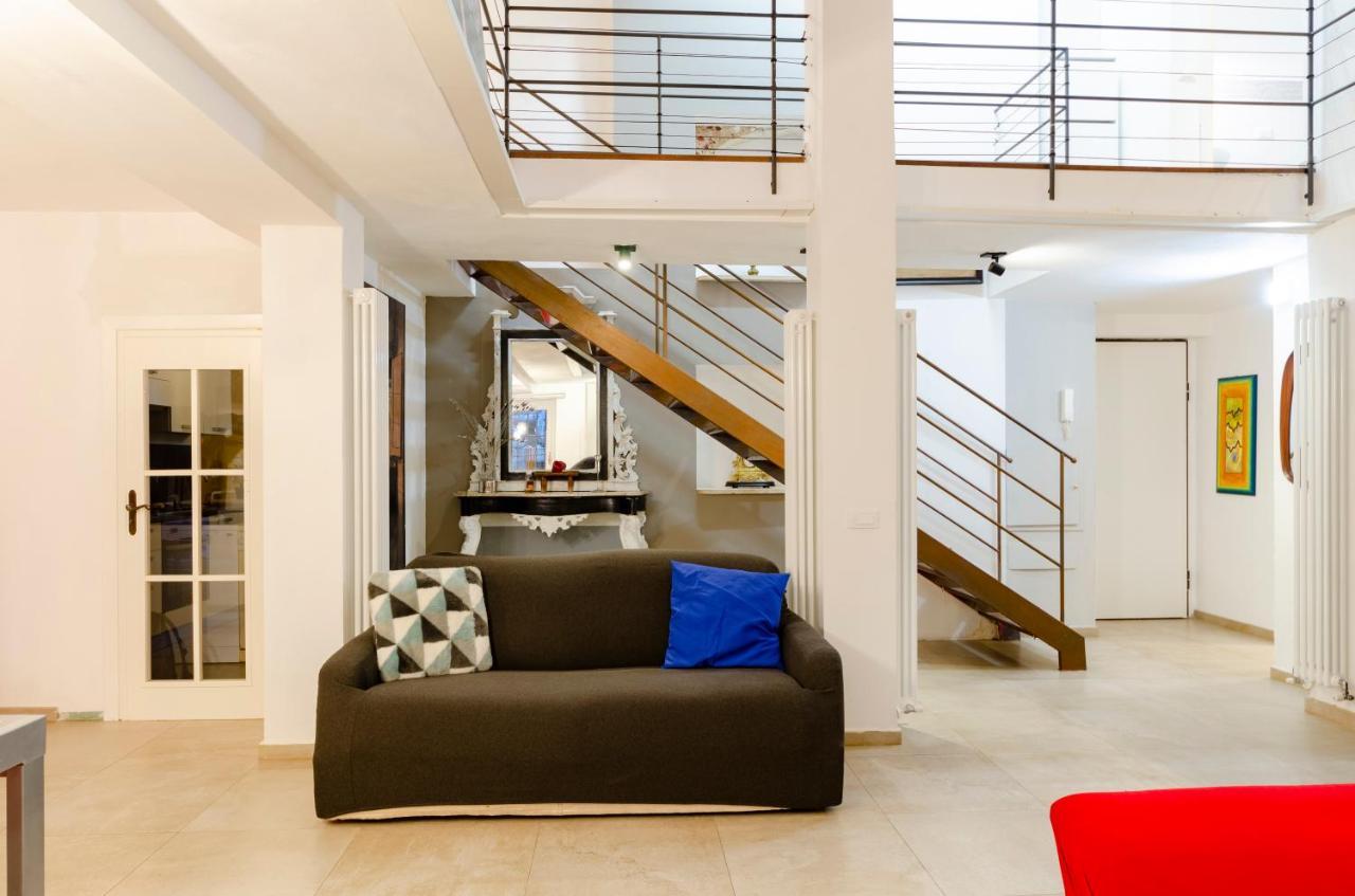 Joivy Vibrant Open-Plan Apt For 6 In Historic Centre Appartement Genua Buitenkant foto