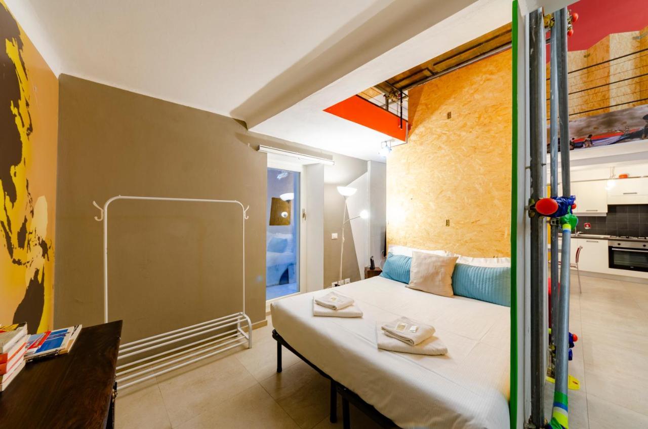 Joivy Vibrant Open-Plan Apt For 6 In Historic Centre Appartement Genua Buitenkant foto